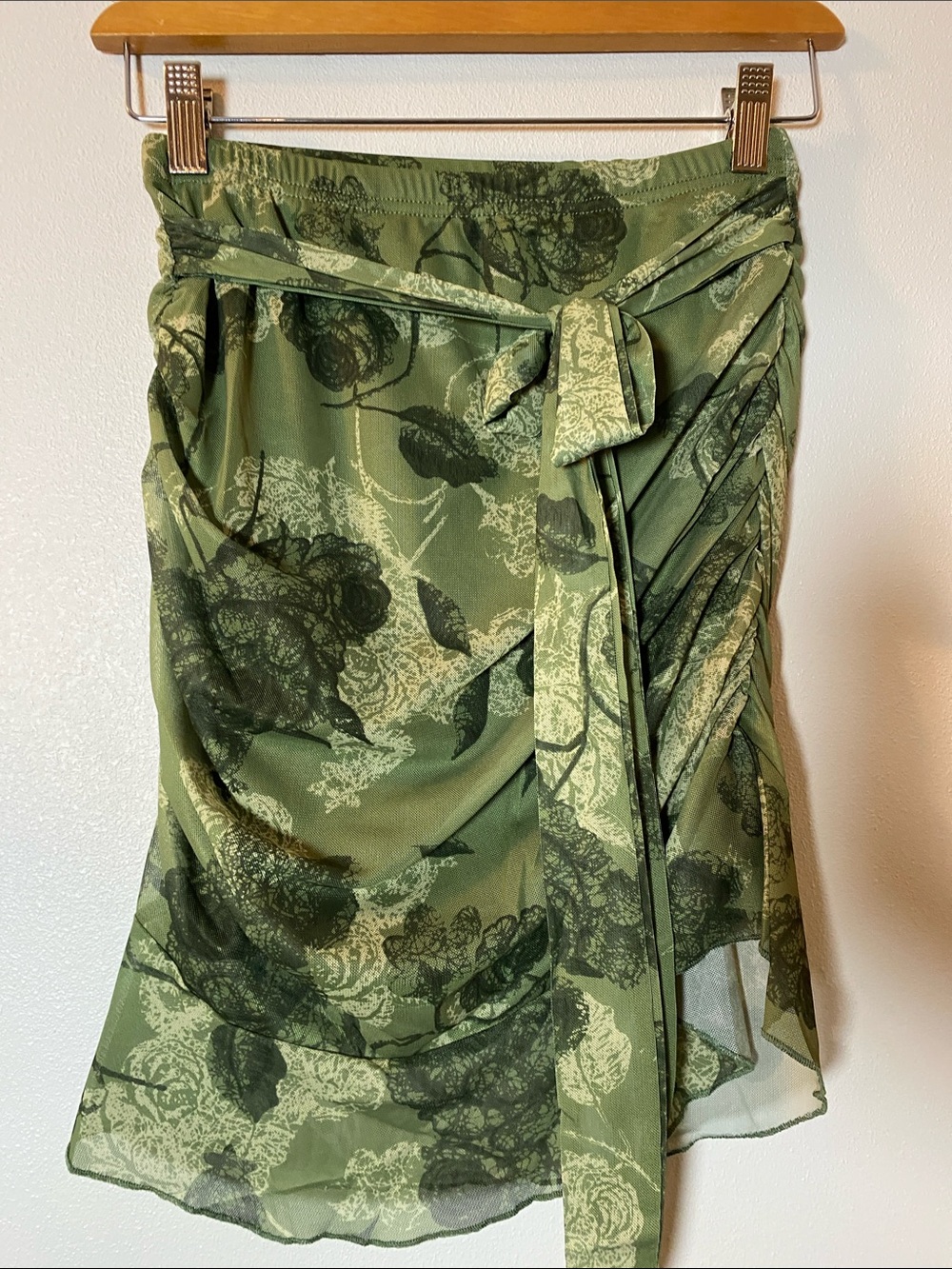 Green Floral Tie-Waist Mini Skirt